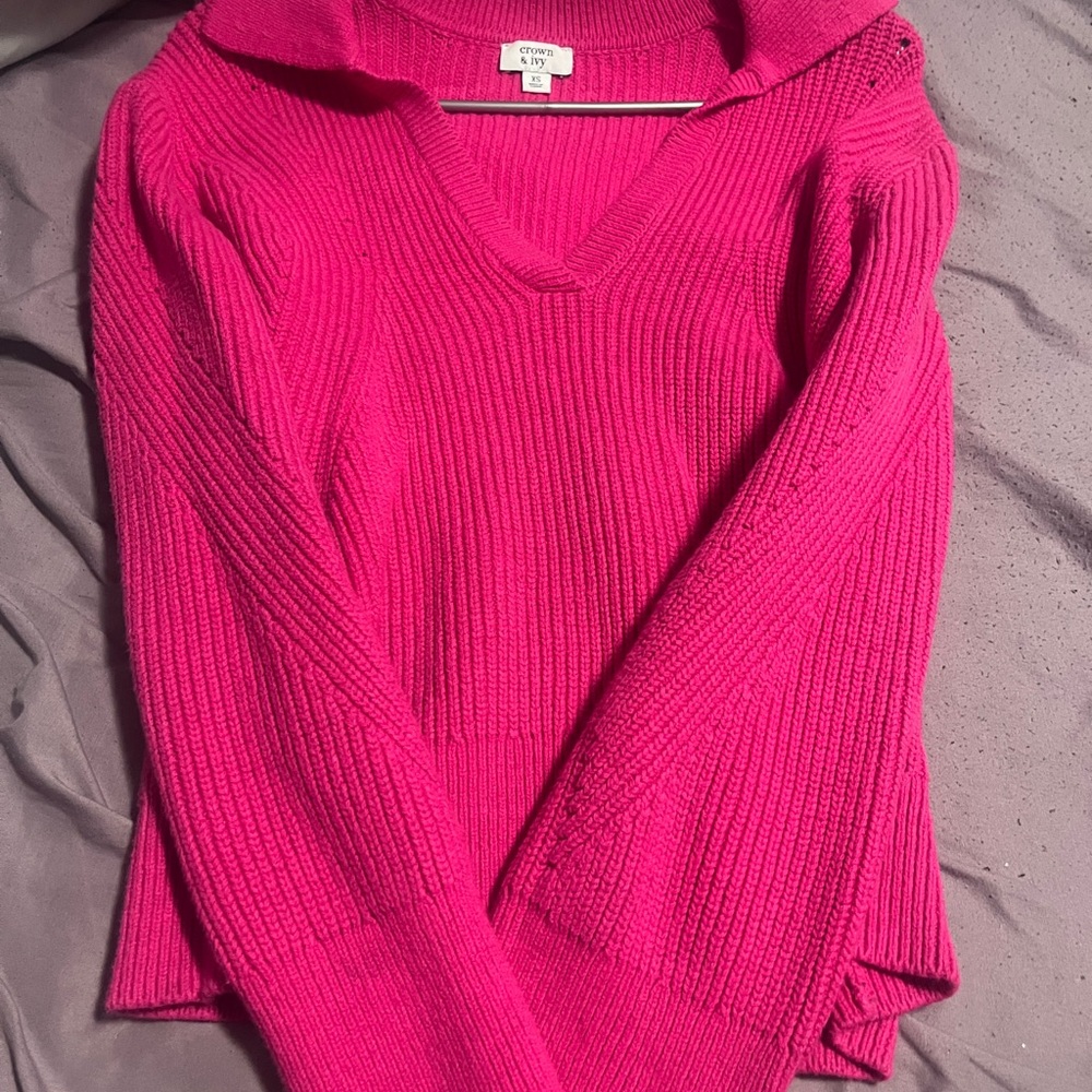 crown & ivy Vibrant Pink V-Neck Sweater